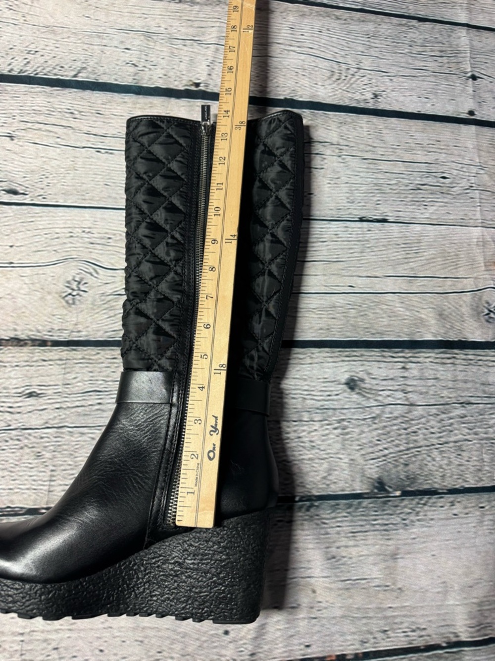Michael Kors Black Quilted Leather Wedge Knee Winter Boots Sherpa Lined Sz 8 US - Picture 15 of 16